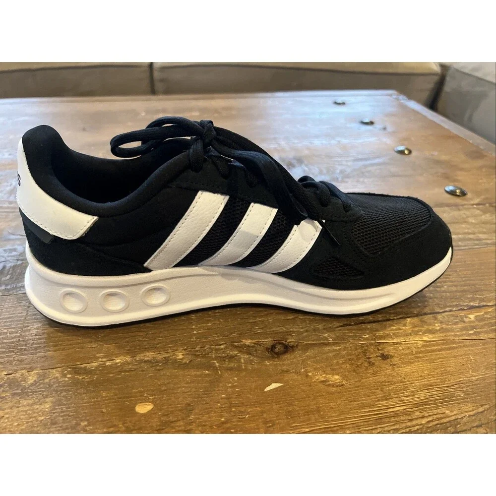 Adidas Men’s Athleisure Run 84 Sneaker Shoe Running Cloudfoam Size 9 New NO Box